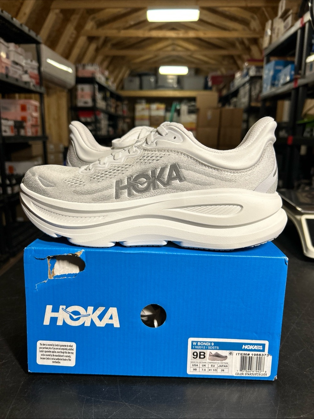 Women’s HOKA One One Bondi 9 Running Shoes Size 9B
